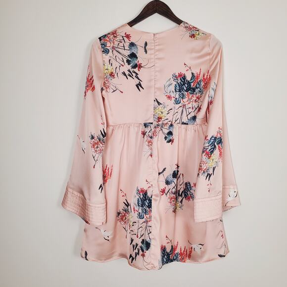 NWOT MNG Mango Floral Bell Sleeve Satin Dress Pink 4 - Picture 7 of 13
